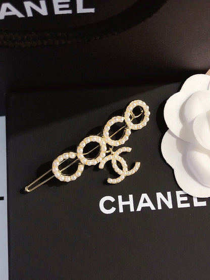 بكلة شعر شانيل اكسسوارات شعر chanel