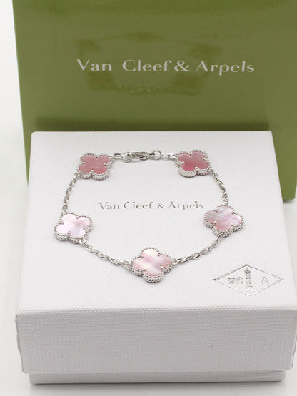 اساور فان كليف الماستر الجديده