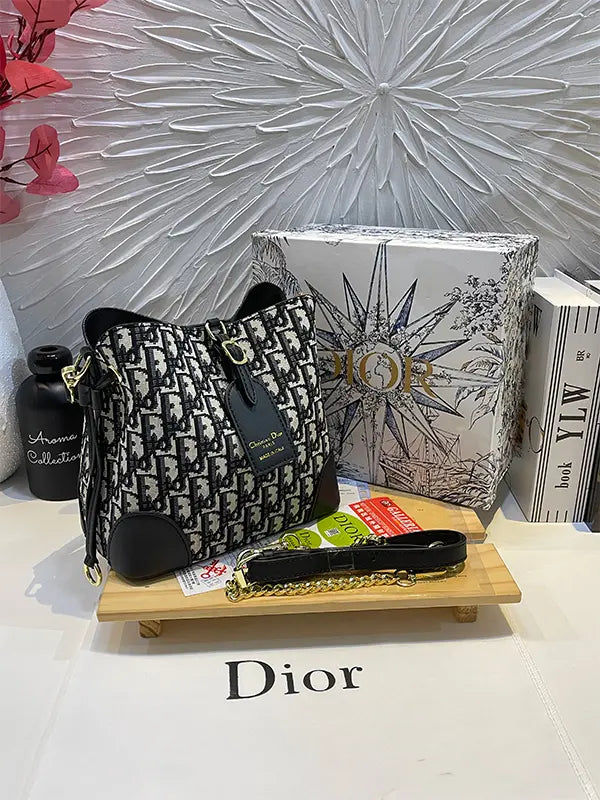 شنطة ديور ماستر وسط شنط وحقائب dior bags