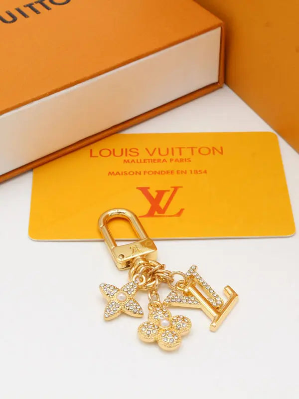 ميدالية لويس فيتون 239 ميدالية louis vuitton