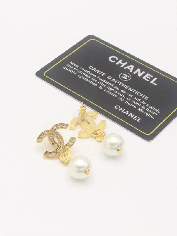 حلق شانيل مطفي قولد 651 حلق chanel