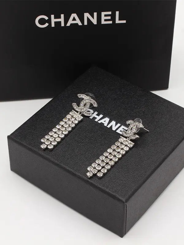 حلق شانيل 541 حلق chanel