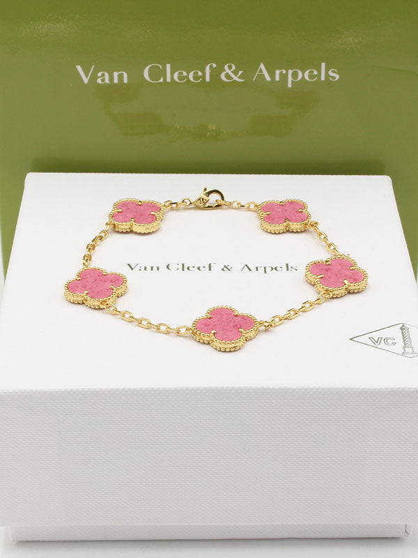 اساور فان كليف الماستر الجديده