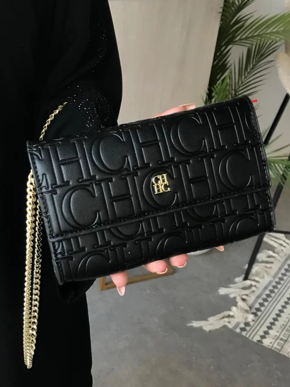 شنطة سي اتش كارولينا هيريرا ماستر