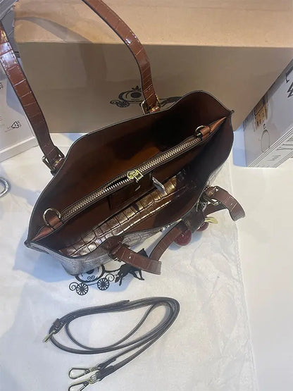 شنطة كوتش كبيره ماستر الجديدة شنط وحقائب coach bags