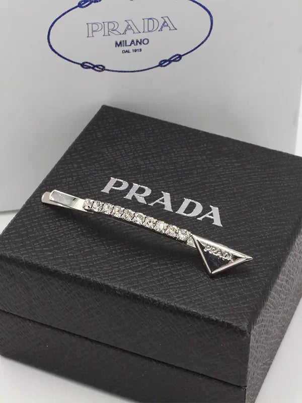 بنس برادا اكسسوارات شعر brada
