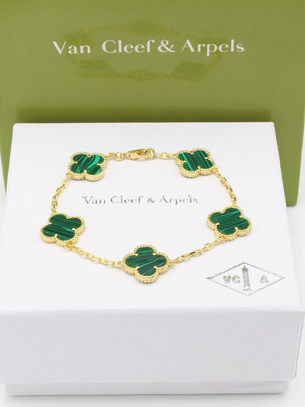 اساور فان كليف الماستر الجديده