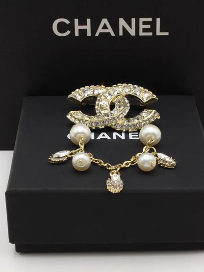 بروش شانيل كرستال لولو بيرل بروش chanel
