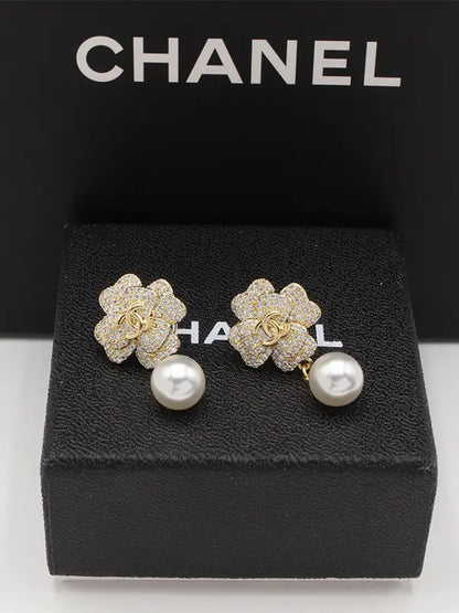 حلق شانيل 562 حلق chanel ذهبي