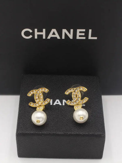 حلق شانيل مطفي قولد 651 حلق chanel