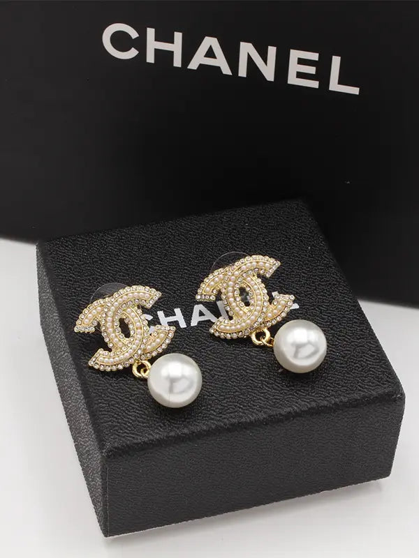 حلق شانيل 551 حلق chanel