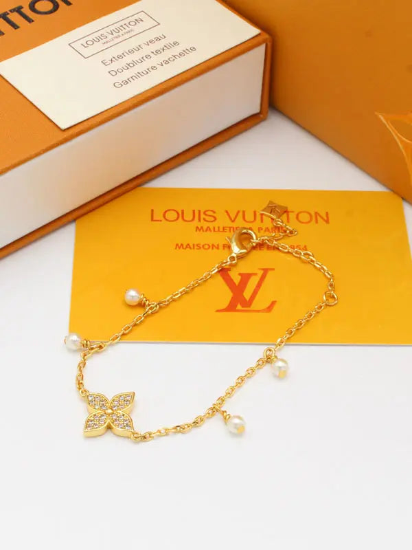 اساور لويس فيتون ملتي بيرل لوقو ماستر اسواره louis vuitton