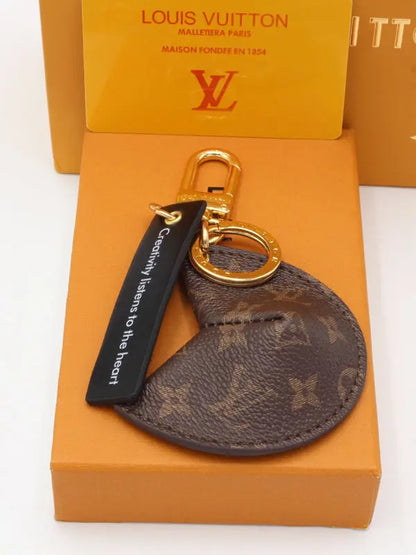 ميدالية لويس فيتون 243 ميدالية louis vuitton