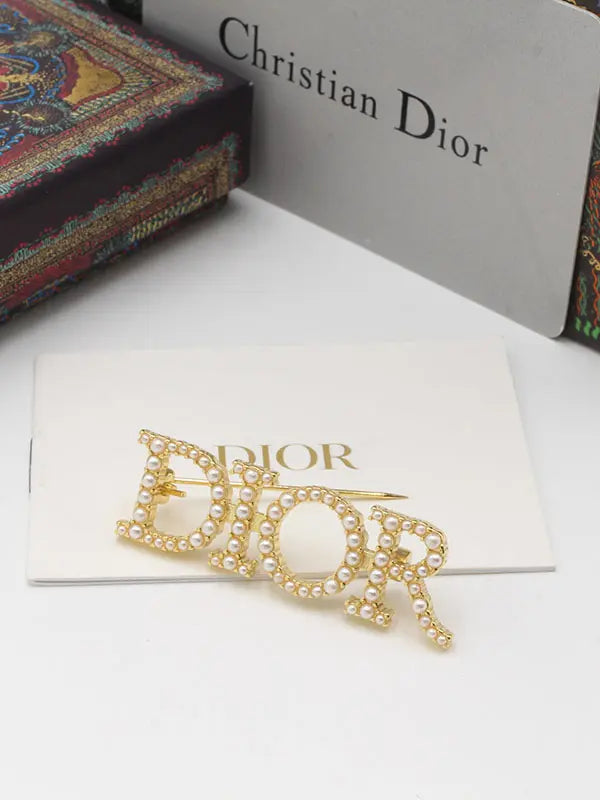بروش ديور الجديد 45 بروش dior