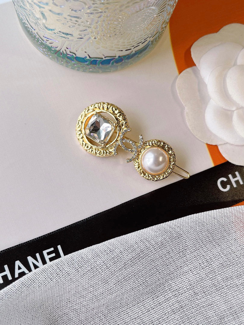 بكلة شعر شانيل ستون اكسسوارات شعر chanel