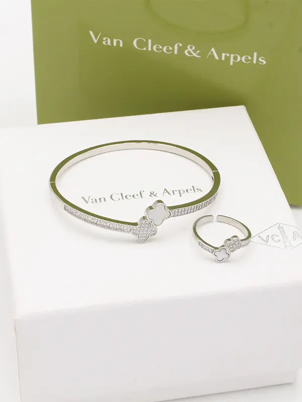 اساور وخاتم فان كليف وايت شيل زركون 793 اسواره van cleef