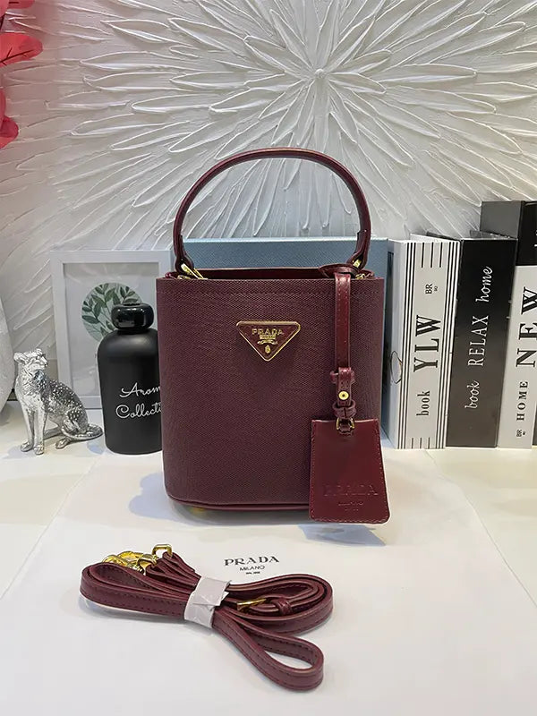 شنطة برادا شنط وحقائب brada bags عنابي