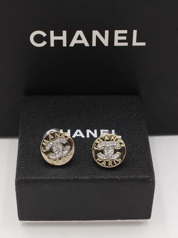 حلق شانيل انتيك الجديد 740 حلق chanel ذهبي