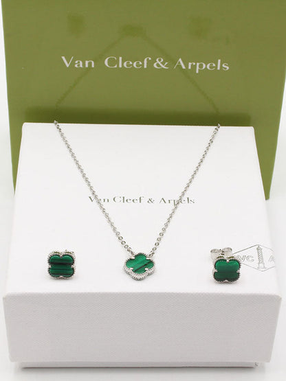 طقم فان كليف ناعم 2 قطع اطقم van cleef اخضر فضي
