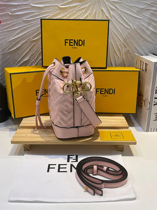 شنطة فندي ماستر صغيرة شنط وحقائب fendi bags