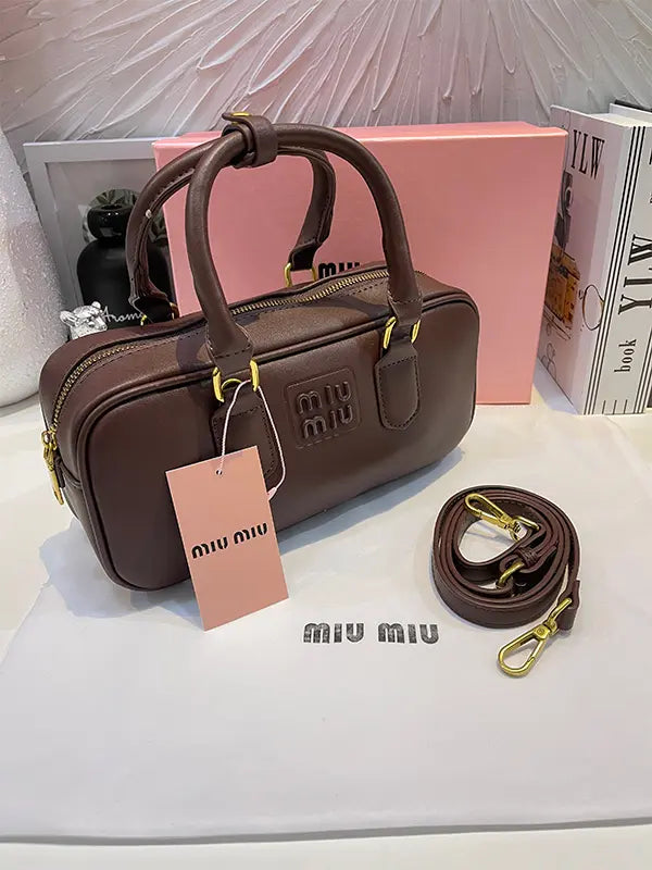 شنطة ميو ميو فلات بني شنط وحقائب miumiu bags