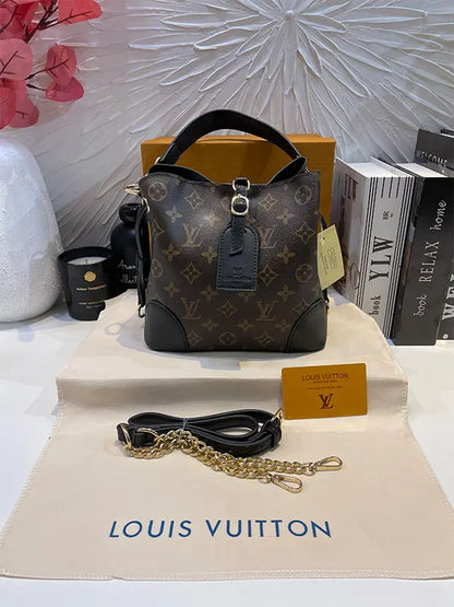 شنطة لويس فيتون ماستر بني وسط شنط وحقائب louis vuitton bags