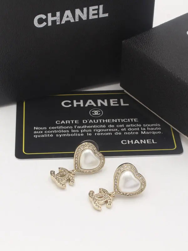 حلق شانيل هارت انتيك الجديد 718 حلق chanel