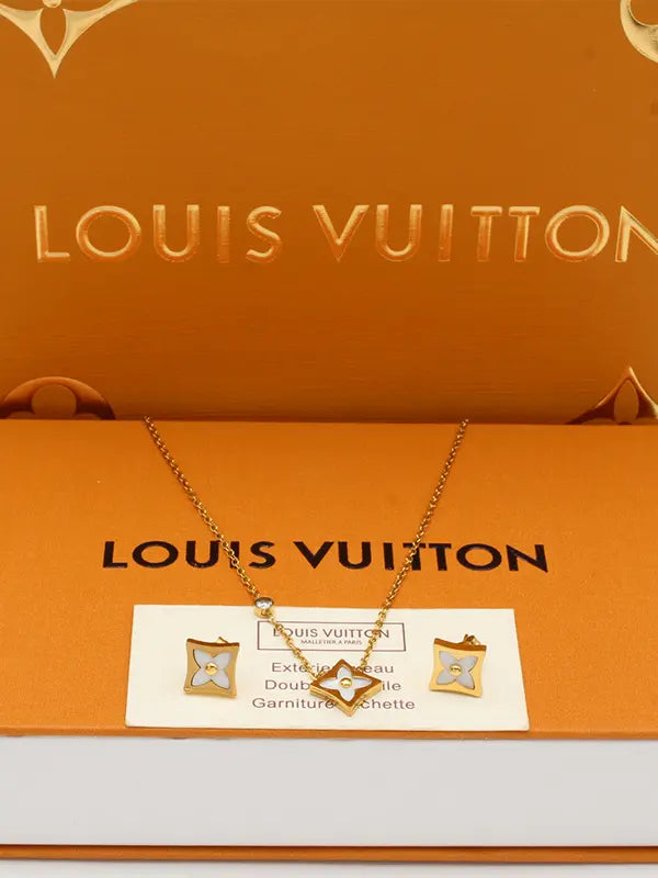 طقم لويس فيتون 2 قطع 663 اطقم louis vuitton