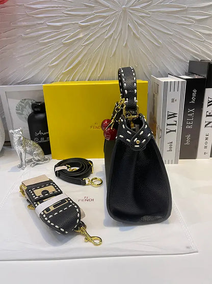 شنطة فندي بتعليقه كرز شنط وحقائب fendi bags