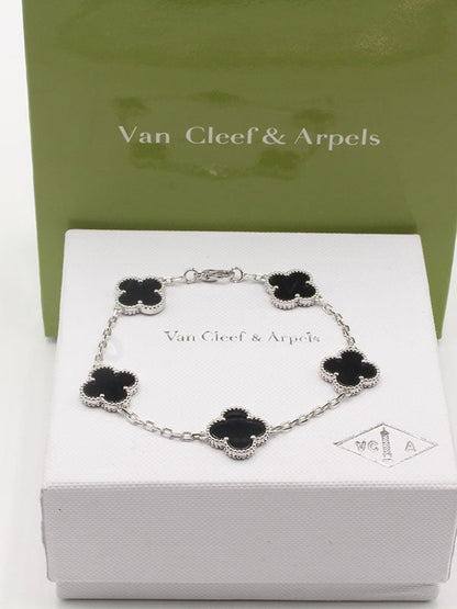 اساور فان كليف الماستر الجديده