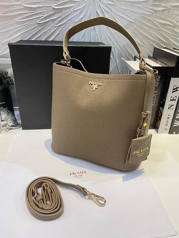 شنطة برادا بيج شنط وحقائب brada bags