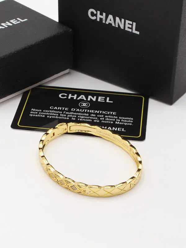 اساور شانيل الجديد ماستر 934 اسواره chanel