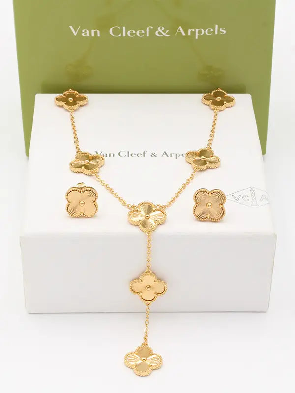 طقم فان كيف نيو ستايل لوقو اطقم van cleef ذهبي