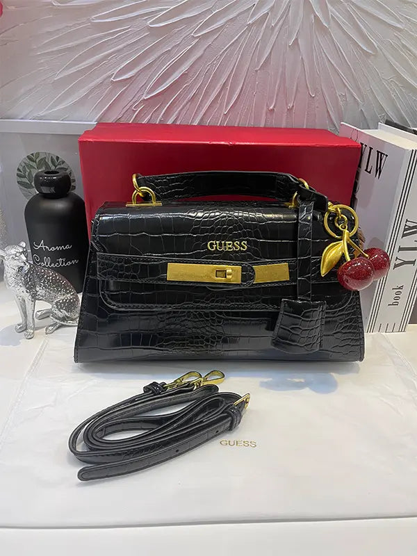 شنطة Guess شنط وحقائب Guess bags