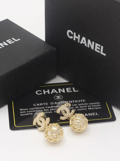 حلق شانيل 656 حلق chanel ذهبي