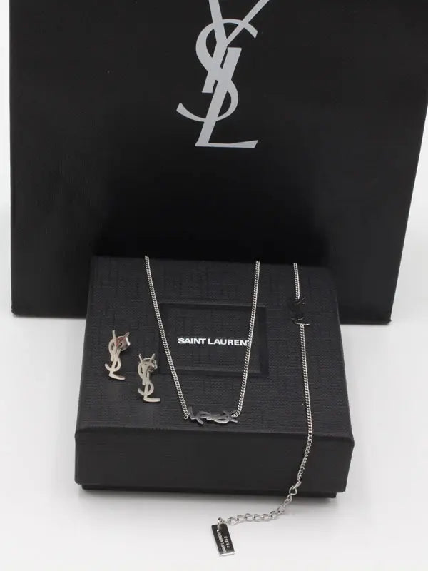 طقم ايف سان لوران ناعم 3 قطع اطقم ysl