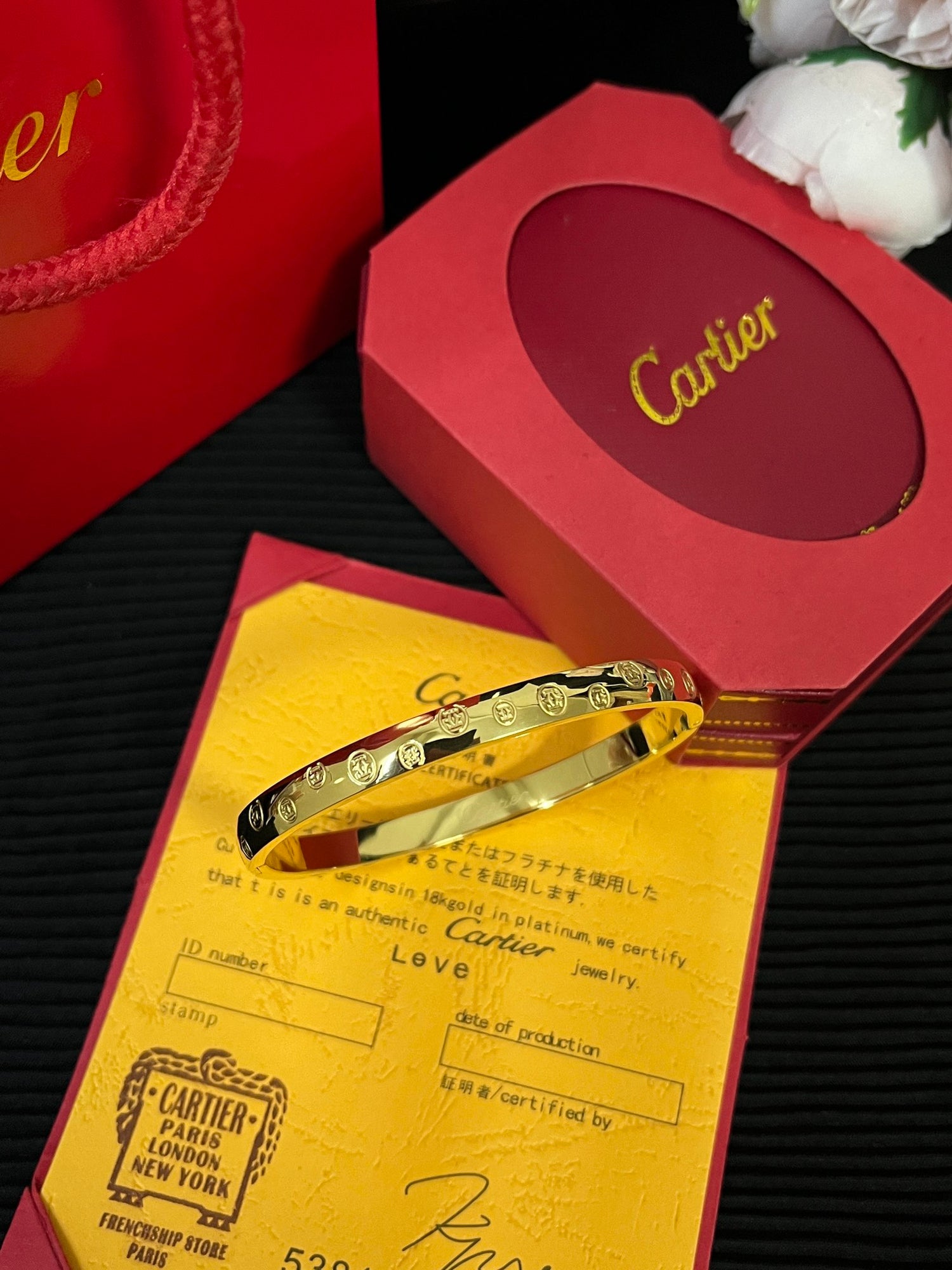 اسواره كارتير لوقو SLIM اسواره CARTIER ذهبي