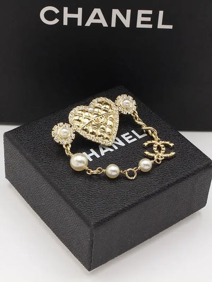 بروش شانيل الجديد 249 بروش chanel