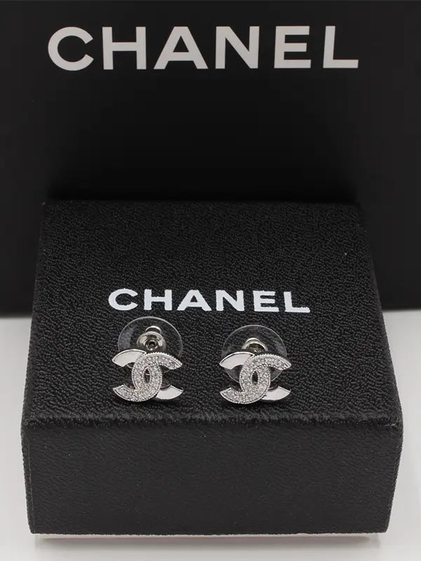 حلق شانيل 552 حلق chanel