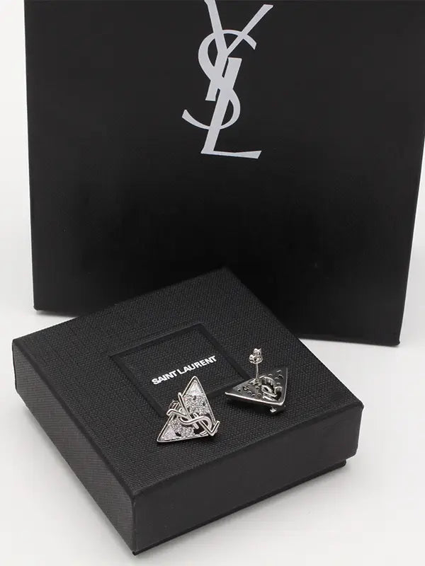 حلق ايف سان لوران زركون فضي لوقو حلق ysl