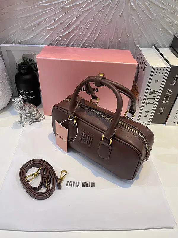 شنطة ميو ميو فلات بني شنط وحقائب miumiu bags