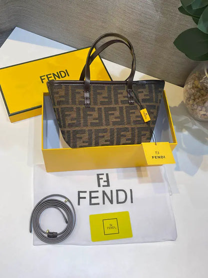 شنطة فندي وسط ماستر 390 شنط وحقائب fendi bags