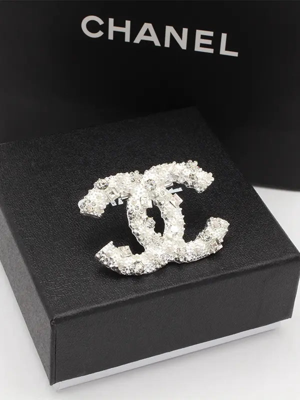 بروش شانيل 233 بروش chanel