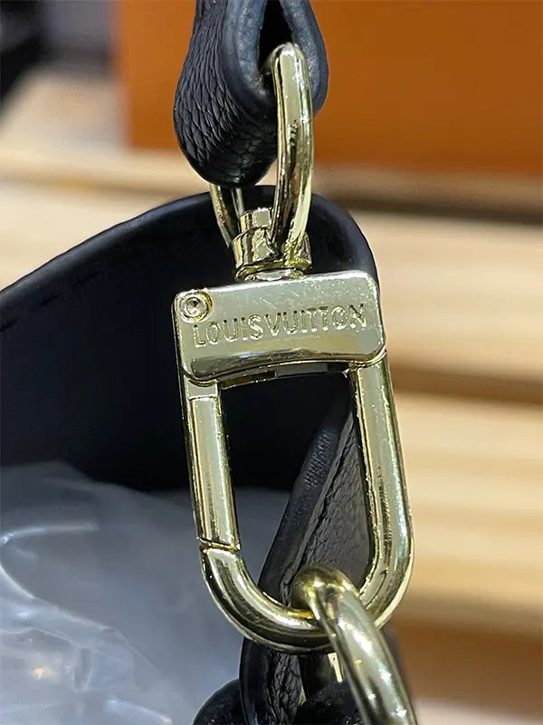 شنطة لويس فيتون ماستر اسود شنط وحقائب louis vuitton bags