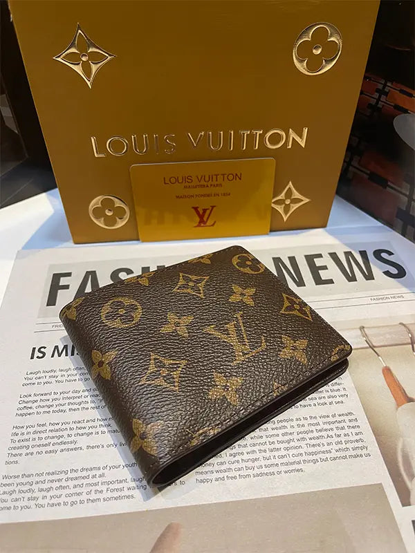 بوك لويس فيتون 320 محافظ louis vuitton bags