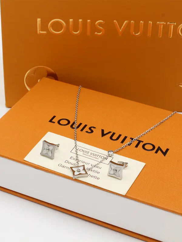 طقم لويس فيتون 2 قطع 663 اطقم louis vuitton