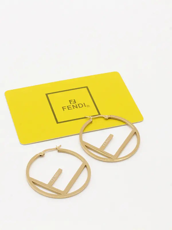 حلق فندي مدور كبير فلات لوقو حلق fendi ذهبي