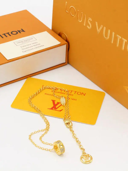 سلسال لويس فيتون لوقو 681 سلسال louis vuitton