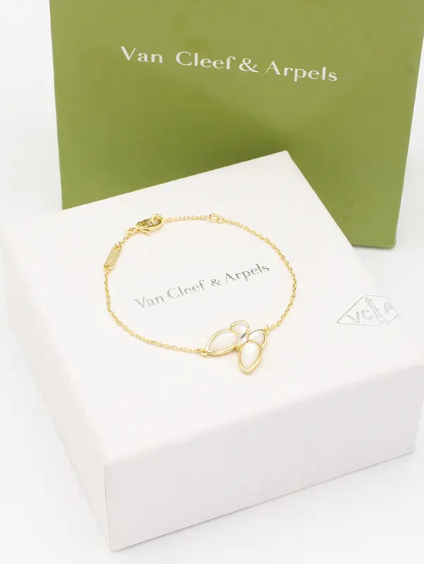 اسواره فان كليف فراشة اند اربلز الماستر اسواره van cleef