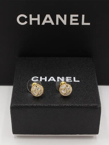 حلق شانيل 561 حلق chanel ذهبي